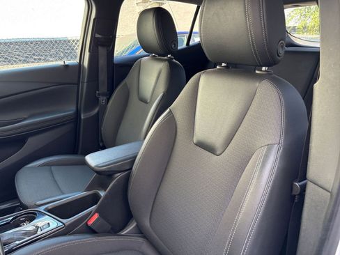 Used 2025 Buick Encore GX Preferred image 36