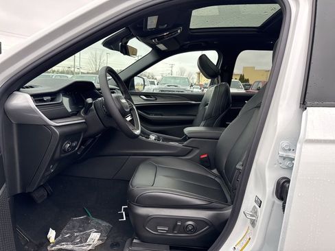 New 2026 Jeep Grand Cherokee Limited image 19