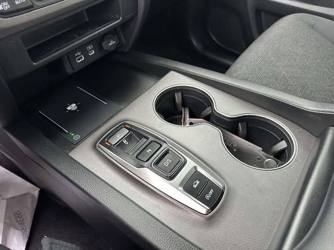 Used 2024 Honda Ridgeline Sport image 32