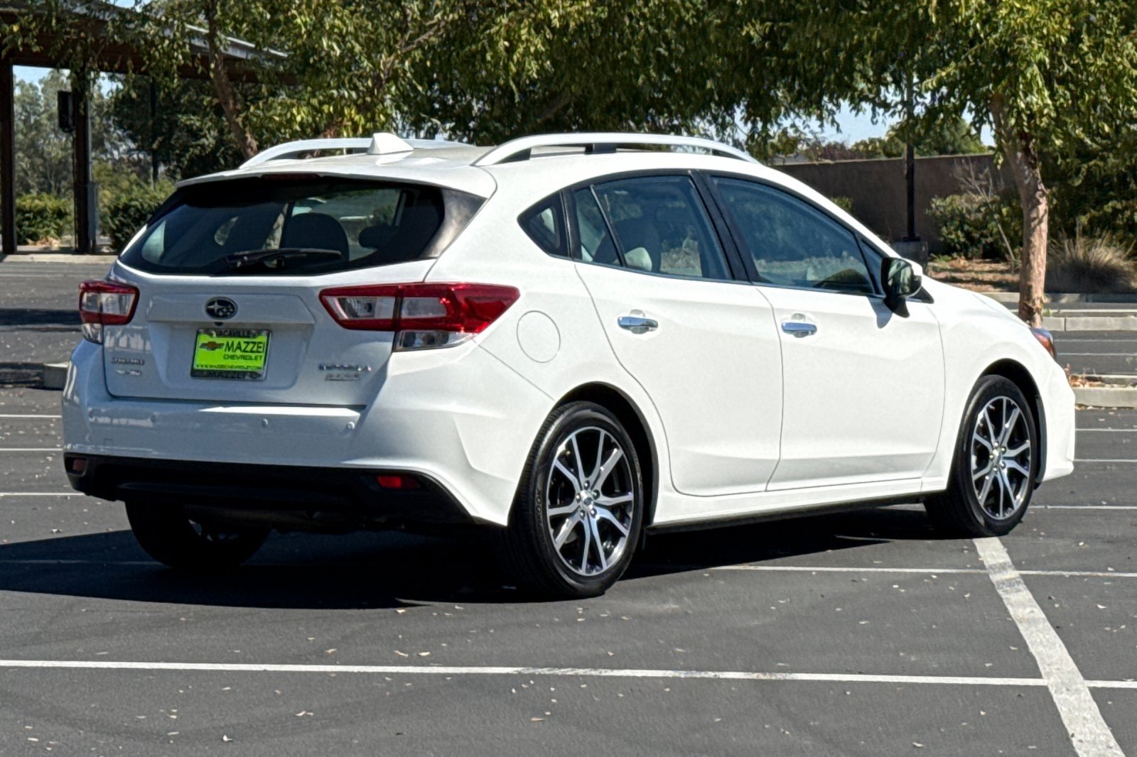 Used 2017 Subaru Impreza 2.0i Limited w/ Moonroof/BSD & Rcta/Eyesight AWD/4WD image 11