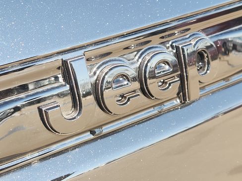 New 2026 Jeep Grand Cherokee Limited w/ Limited Altitude Package AWD/4WD image 7
