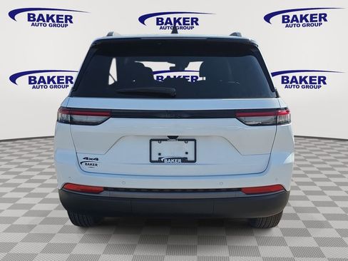 New 2026 Jeep Grand Cherokee Altitude AWD/4WD image 4
