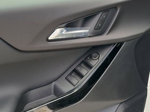 New 2026 Chevrolet Equinox LT w/ Safety and Technology Package image 17