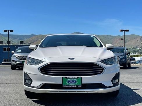 Used 2019 Ford Fusion SE w/ Equipment Group 151A FWD image 5