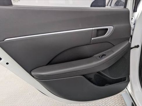 Used 2020 Hyundai Sonata SEL w/ Convenience Package FWD image 14