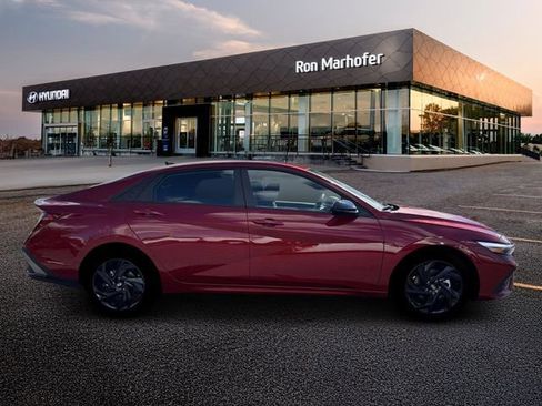 New 2026 Hyundai Elantra Sport FWD image 9