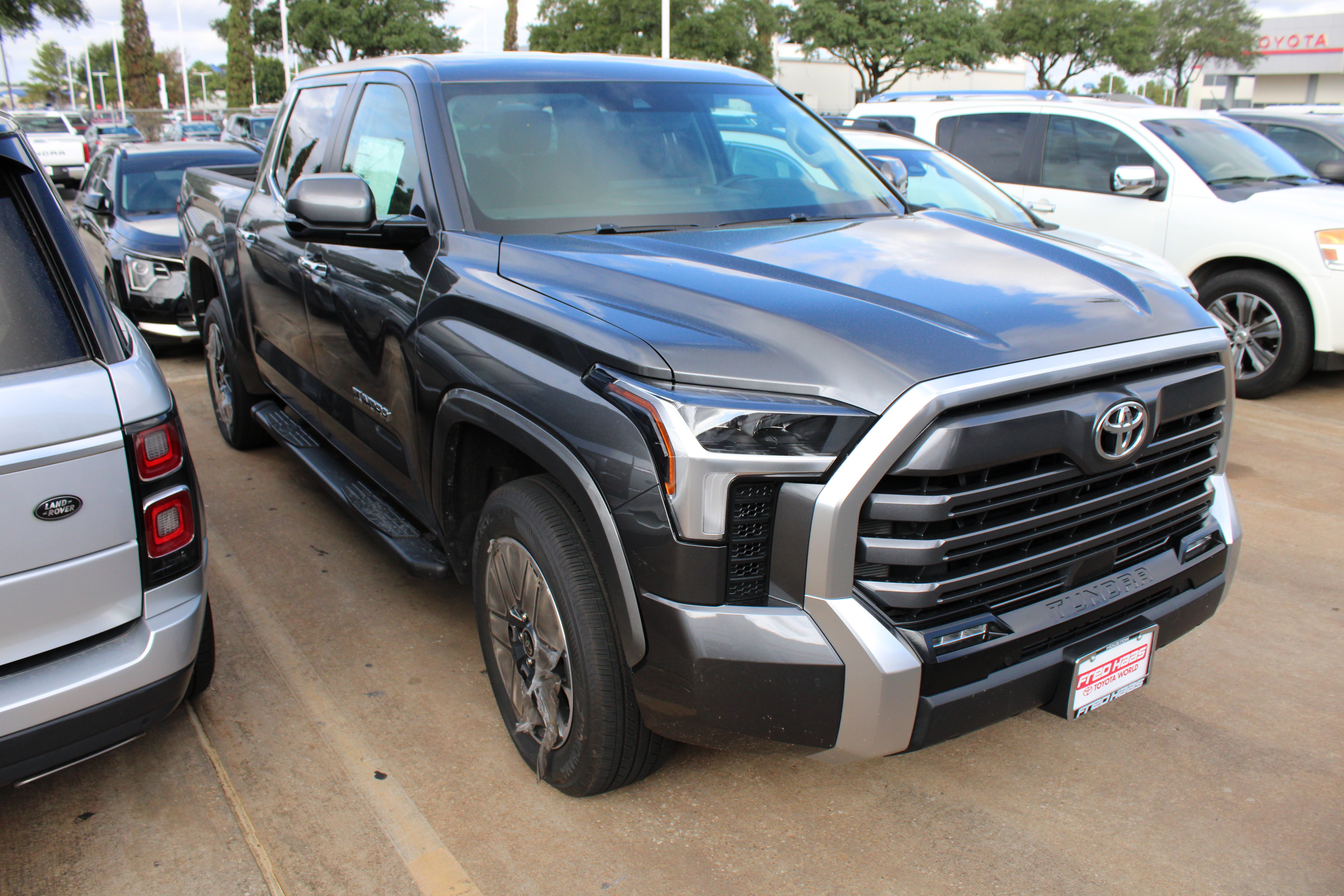 Used 2024 Toyota Tundra Limited w/ Power Package AWD/4WD image 2