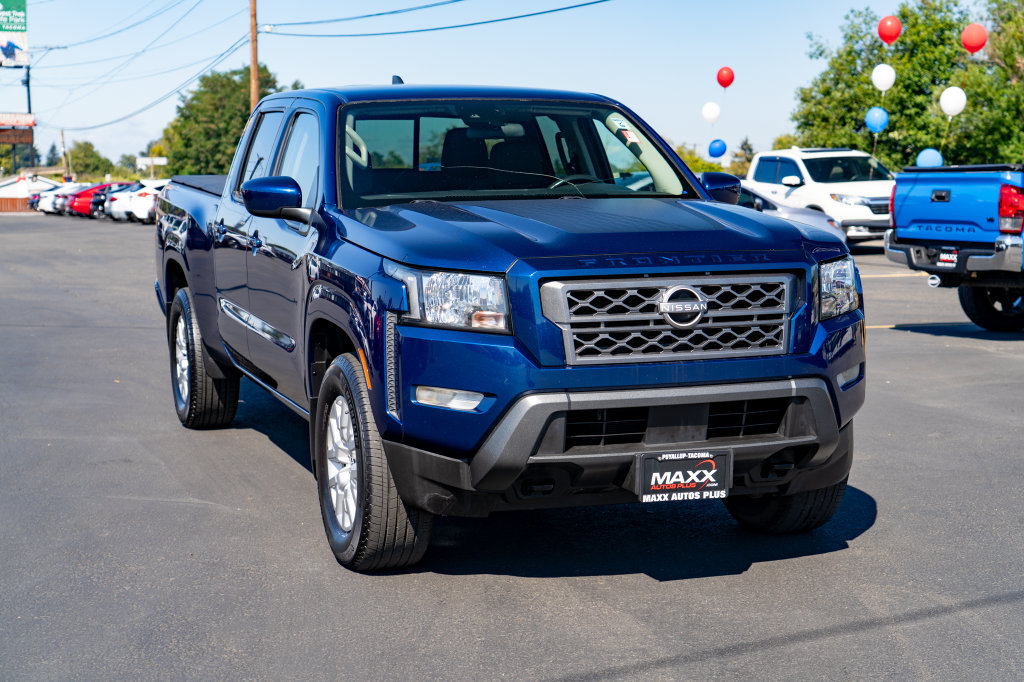 Used 2023 Nissan Frontier SV w/ Technology Package AWD/4WD image 2