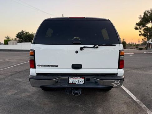 Used 2006 Chevrolet Suburban LS w/ Smart Select Package RWD image 6