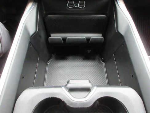 Used 2021 RAM 1500 Laramie image 33