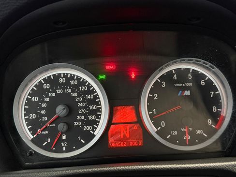 Used 2011 BMW M3 Convertible image 35