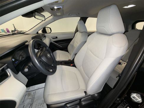 Used 2023 Toyota Corolla Cross L image 13
