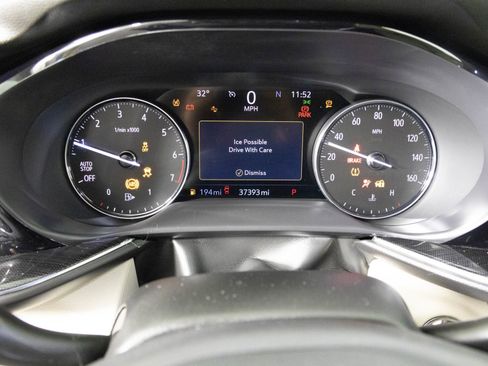 Used 2022 Buick Envision Essence w/ Safety Package image 22