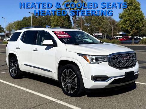 Used 2017 GMC Acadia Denali w/ Technology Package AWD/4WD image 3