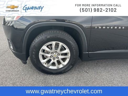 Used 2020 Chevrolet Traverse LS w/ LPO, Floor Liner Package image 10