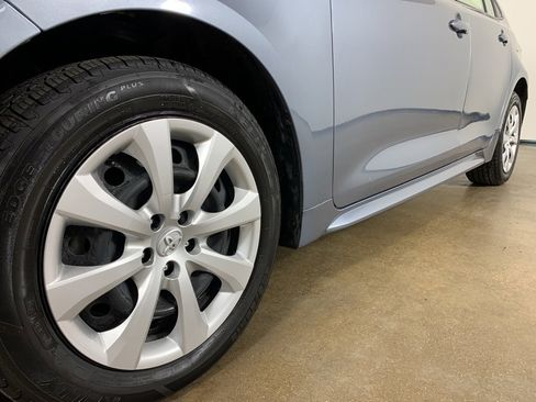 Used 2023 Toyota Corolla LE w/ Carpet Mat Package (TMS) image 33