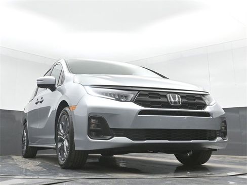 New 2026 Honda Odyssey Touring image 44