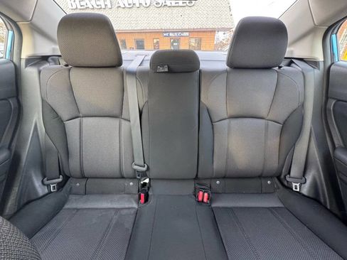Used 2018 Subaru Impreza 2.0i Premium image 30