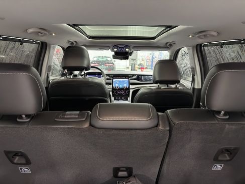 New 2024 Jeep Grand Cherokee Limited 4xe w/ Luxury Tech Group II image 9