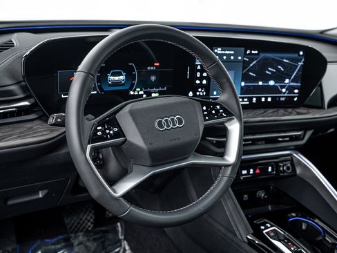 Used 2025 Audi Q5 Premium w/ Convenience Package AWD/4WD image 10