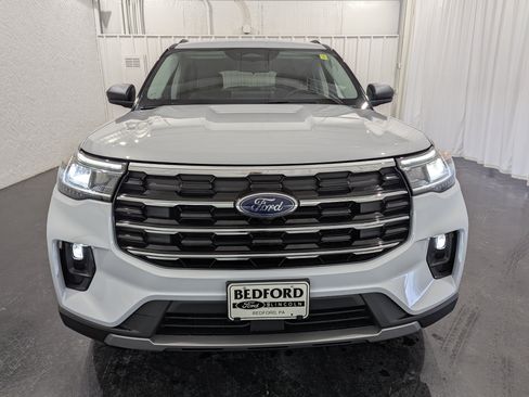 Used 2026 Ford Explorer Active w/ Active Comfort Package AWD/4WD image 4