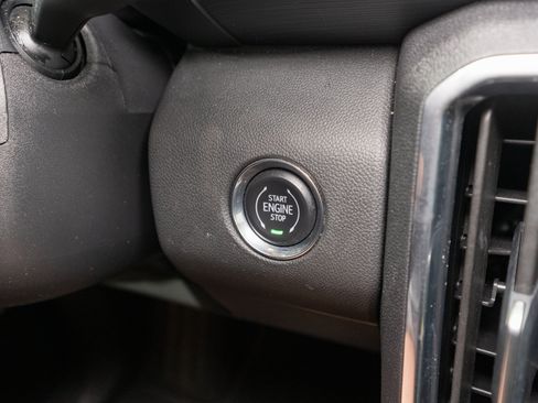 Used 2026 GMC Acadia Elevation w/ Elevation Premium Package FWD image 30