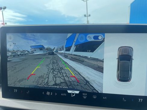 Used 2025 Ford Explorer Active image 39