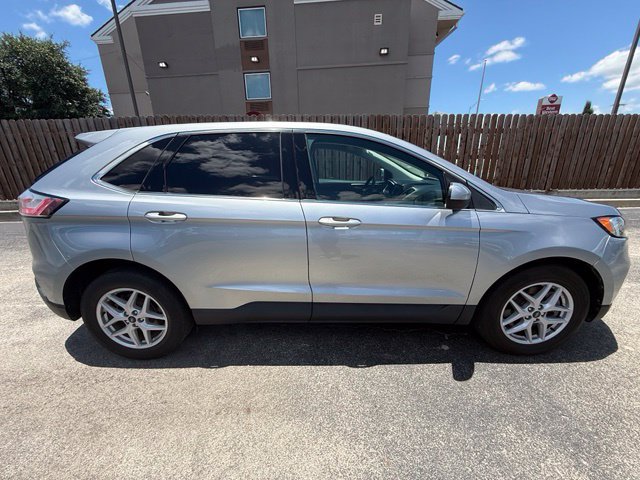 Used 2021 Ford Edge SEL FWD image 4
