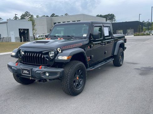 Used 2021 Jeep Gladiator Mojave w/ Cold Weather Group AWD/4WD image 3