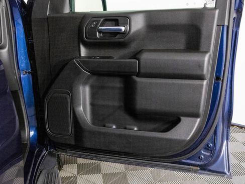 Certified 2022 Chevrolet Silverado 1500 Custom image 40