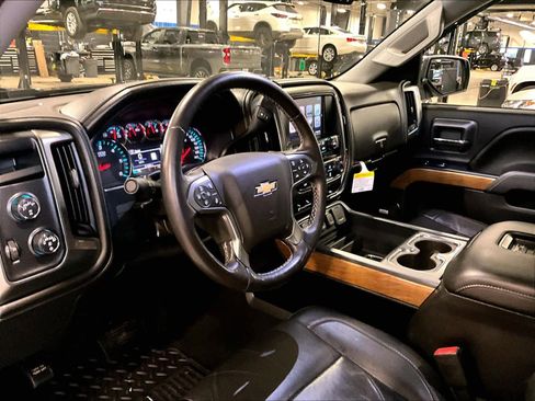 Used 2018 Chevrolet Silverado 1500 LTZ w/ Sport Package image 8