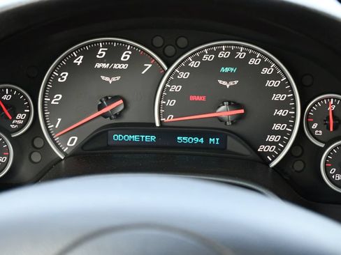 Used 2006 Chevrolet Corvette Convertible w/ Preferred Equipment Group RWD image 23