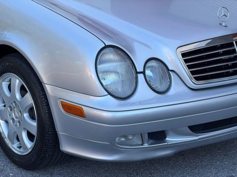 Used 2000 Mercedes-Benz CLK 320 Cabriolet image 90