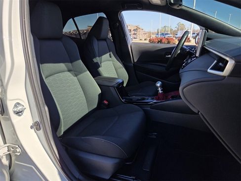 Used 2022 Toyota Corolla SE image 12