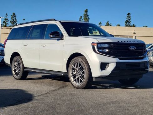New 2026 Ford Expedition Max Platinum w/ Stealth Appearance Package image 31