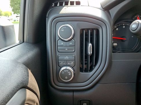 New 2026 GMC Sierra 2500 Pro AWD/4WD image 15