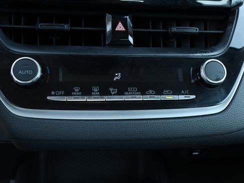 Used 2024 Toyota Corolla LE image 9