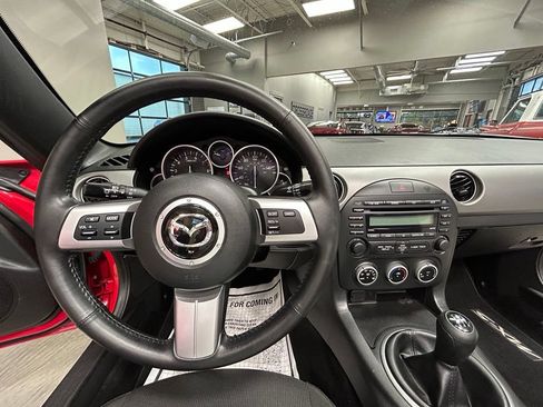 Used 2012 MAZDA MX-5 Miata Sport w/ Convenience Pkg RWD image 6
