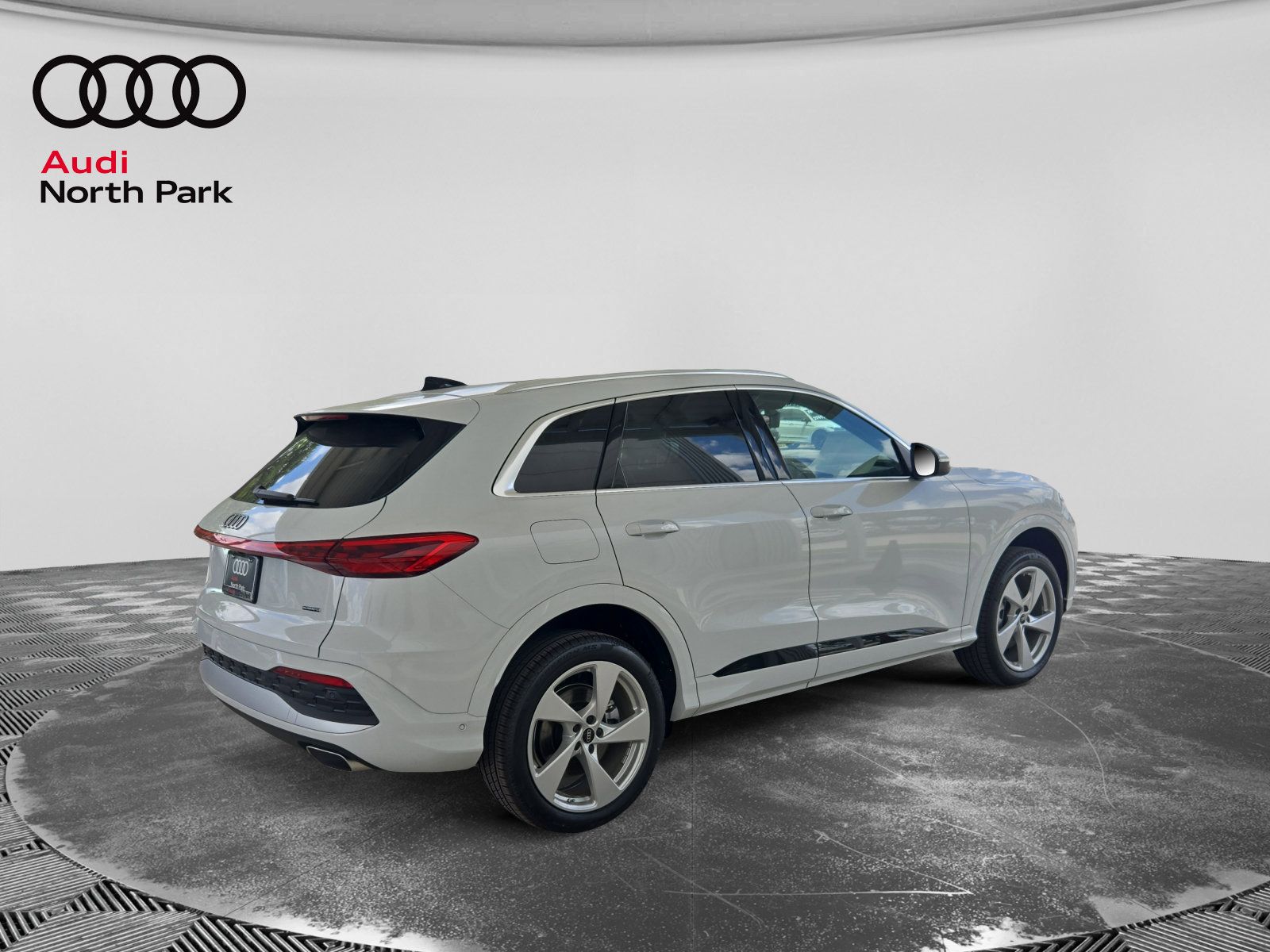 New 2026 Audi Q5 Premium Plus AWD/4WD image 5