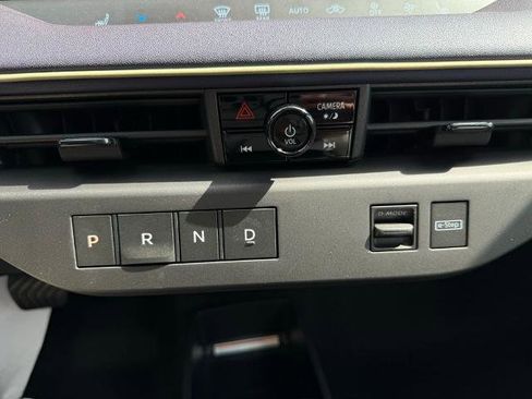 New 2026 Nissan Leaf Platinum+ w/ Cargo Package (Platinum+) image 26