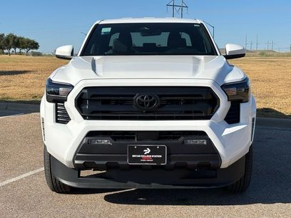 New 2025 Toyota Tacoma SR5