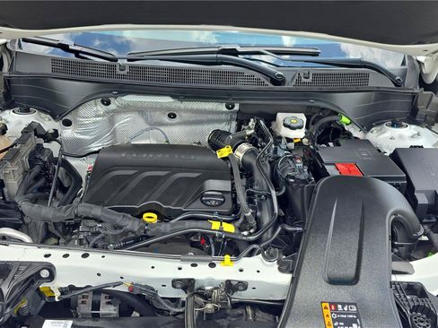 Used 2024 Buick Envista Sport Touring w/ Convenience I Package FWD image 27