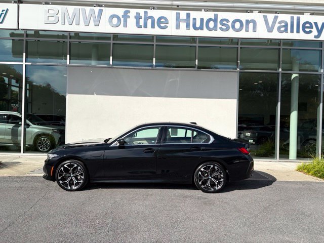 Certified 2025 BMW 330i xDrive Sedan w/ Premium Package AWD/4WD image 2