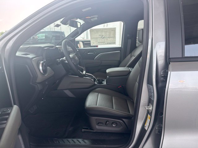 New 2026 Chevrolet Colorado ZR2 w/ Technology Package AWD/4WD image 13