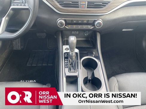 Used 2024 Nissan Altima 2.5 SV image 27