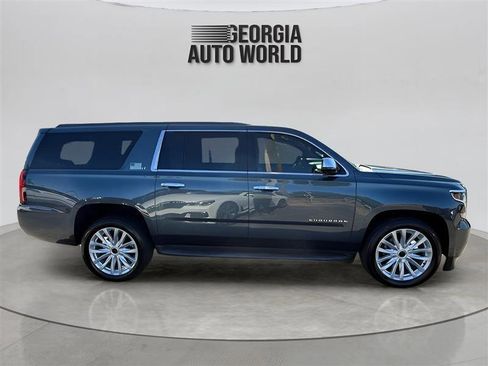 Used 2019 Chevrolet Suburban LT image 6