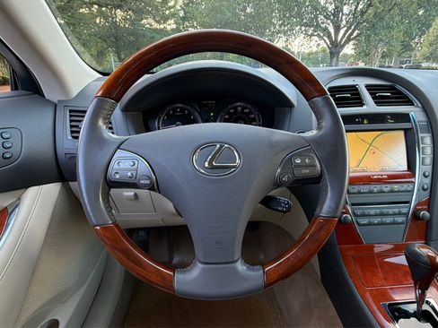 Used 2010 Lexus ES 350 FWD image 12