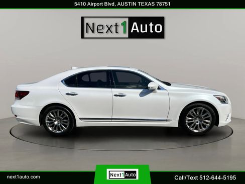 Used 2017 Lexus LS 460 w/ Comfort Package RWD image 3