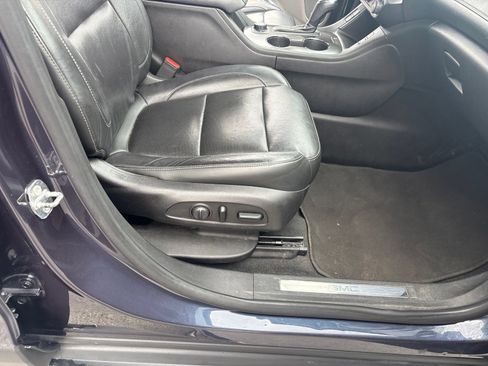 Used 2019 GMC Acadia SLT AWD/4WD image 21