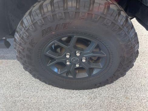 Used 2024 Jeep Wrangler Willys image 11